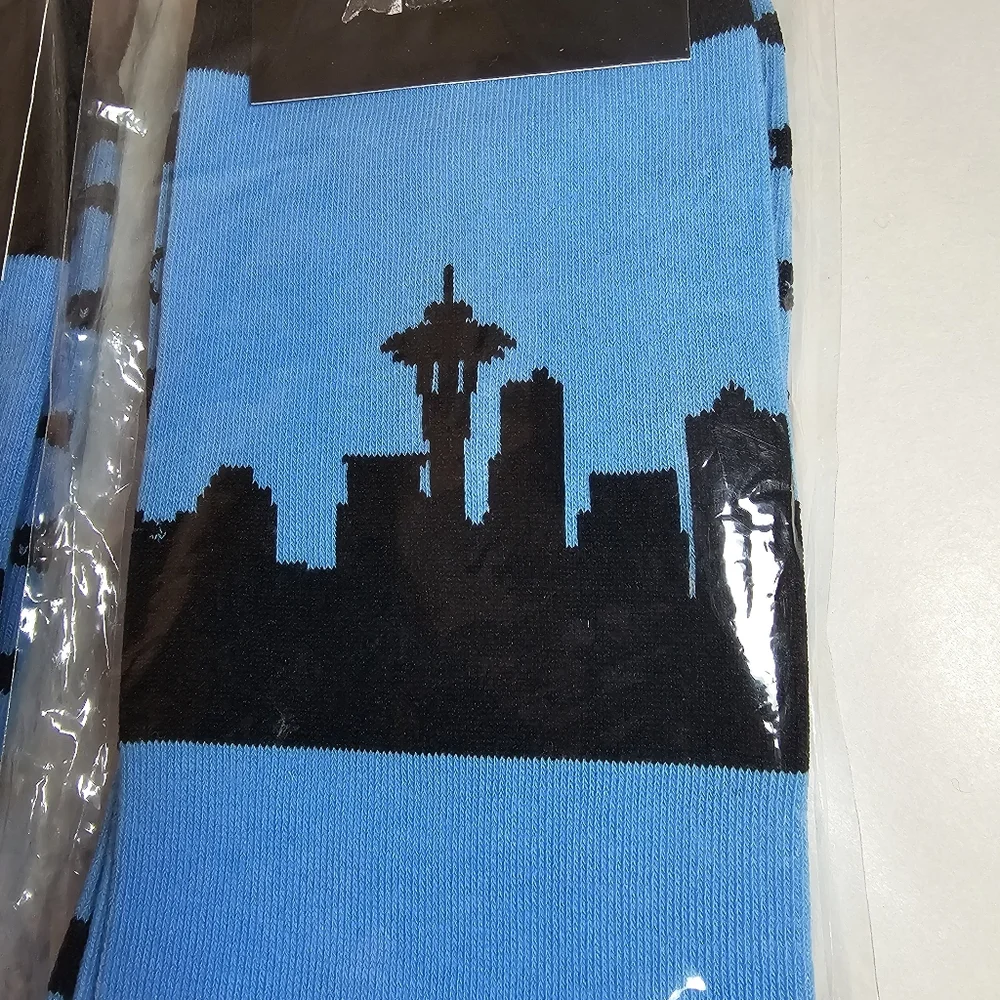 Seattle Skyline & Fish Socks 3 Pair NEW in Packages